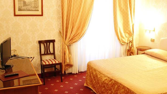 Habitación doble estándar Hotel Torino Roma Habitación doble estándar Hotel Torino Roma