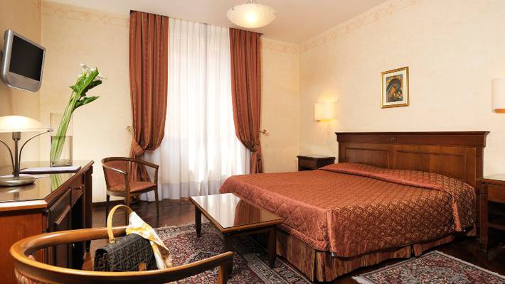 Habitación triple estándar Hotel Torino Roma Habitación triple estándar Hotel Torino Roma