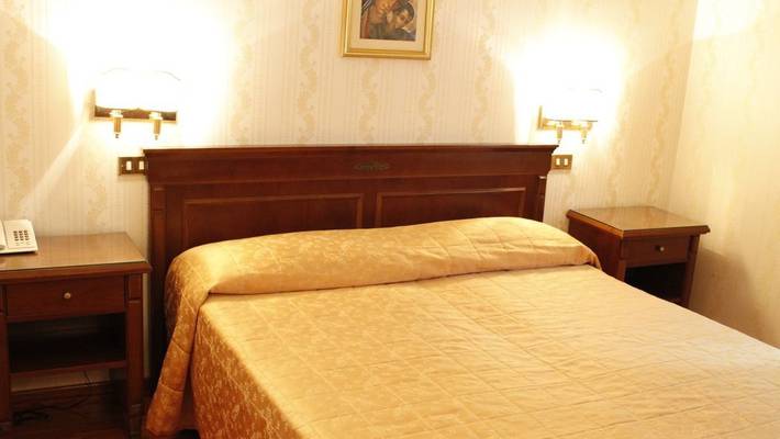 Habitación doble estándar de uso individual Hotel Torino Roma Habitación doble estándar de uso individual Hotel Torino Roma