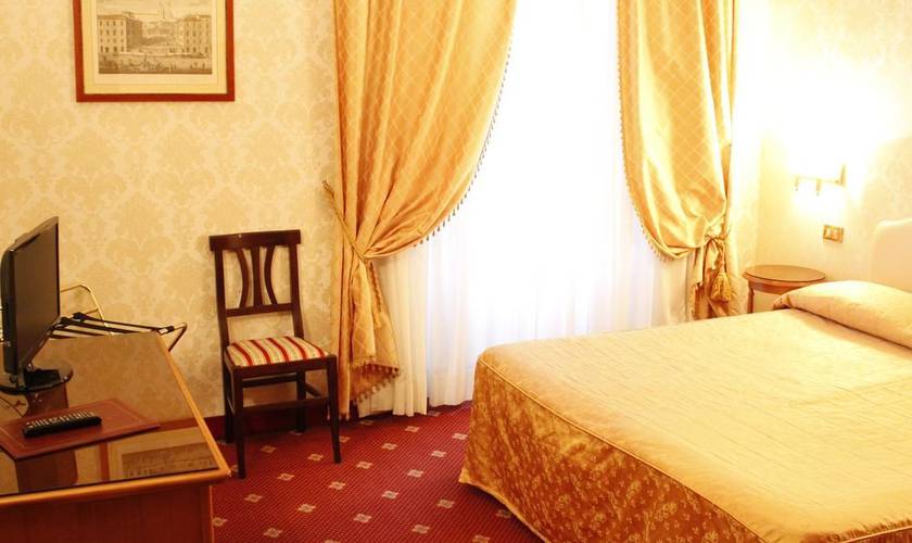 Standard double room Torino Hotel Rome Standard double room Torino Hotel Rome