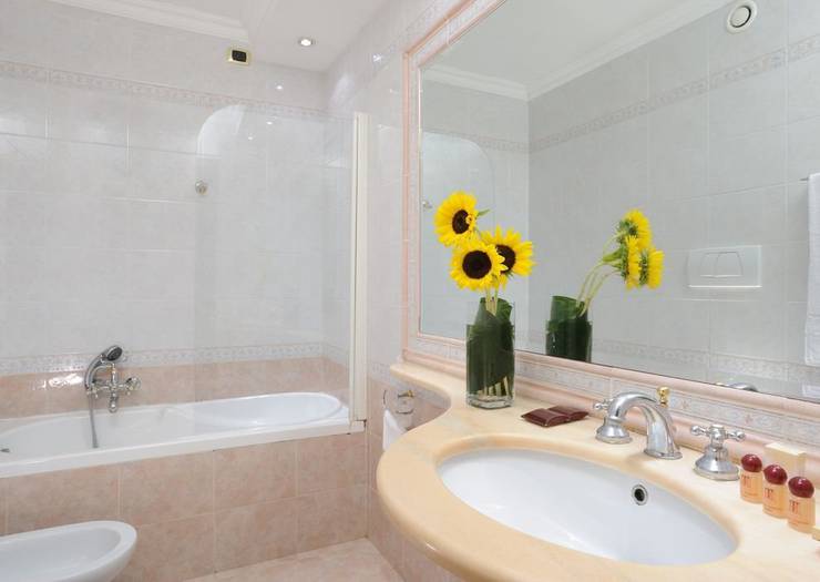 Habitación cuádruple estándar Hotel Torino Roma Habitación cuádruple estándar Hotel Torino Roma