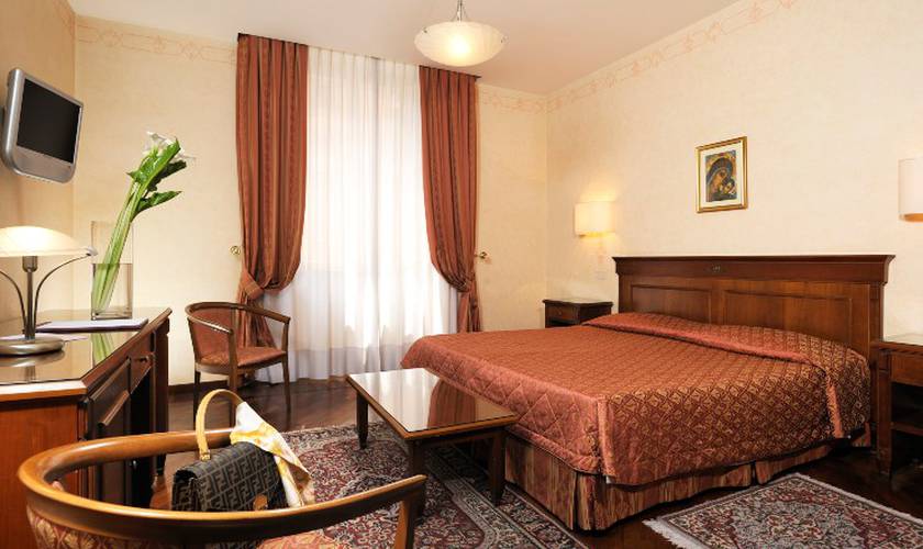 Habitación triple estándar Hotel Torino Roma Habitación triple estándar Hotel Torino Roma