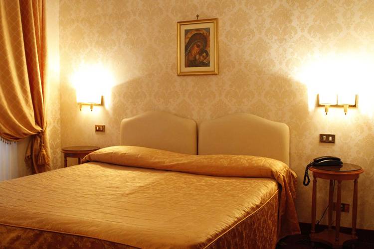 Zimmer Torino Hotel Rom