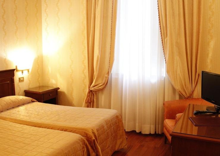 Habitación Doble Estándar Hotel Torino Roma Habitación Doble Estándar Hotel Torino Roma